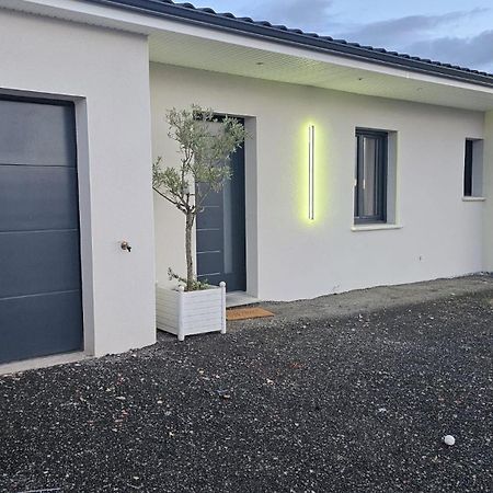 Nesehome, Maison A Proximite Du Futuroscope Montamisé Zewnętrze zdjęcie